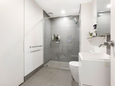 2409 / 105 Clarendon Street, Southbank