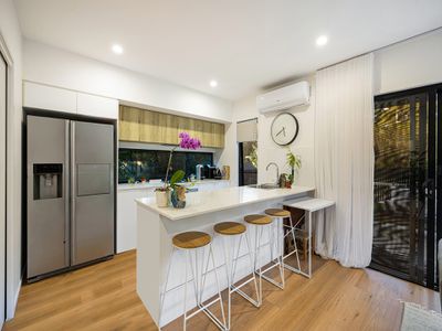 135 Kingfisher Crescent, Palmview