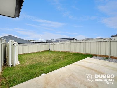 8a Malanda Avenue, Dubbo
