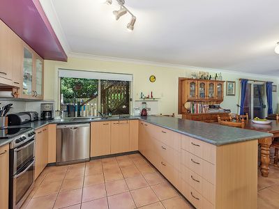 6 Peppercorn Place, Flinders View
