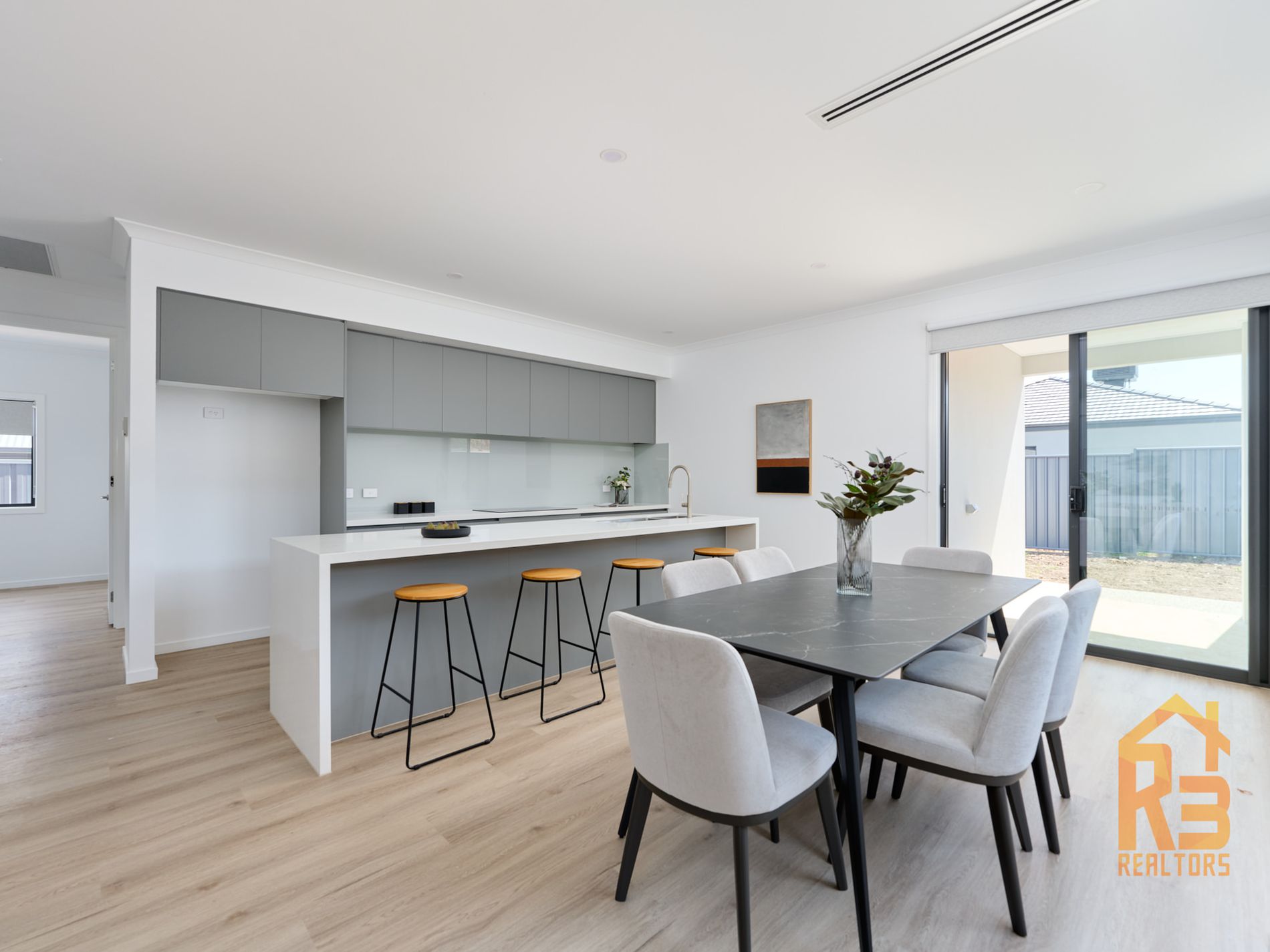 55 Skyline Crescent, Nar Nar Goon