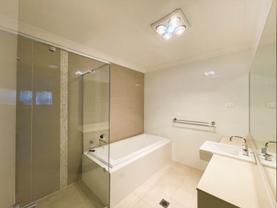 63 Avondale Way, Eastwood