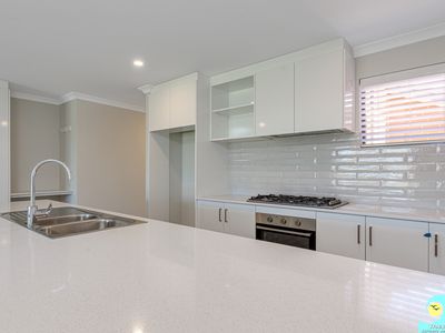 4 / 6 Merion Court, Yanchep