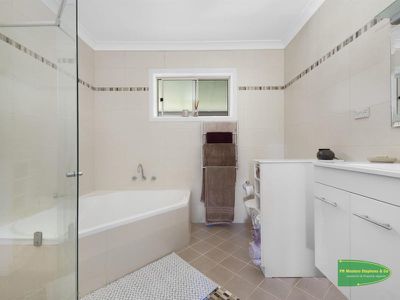 40 Clarke Simpson Road, Little Hartley
