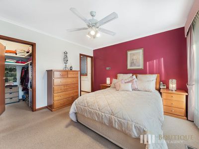 17 Bellbrook Drive, Dandenong North