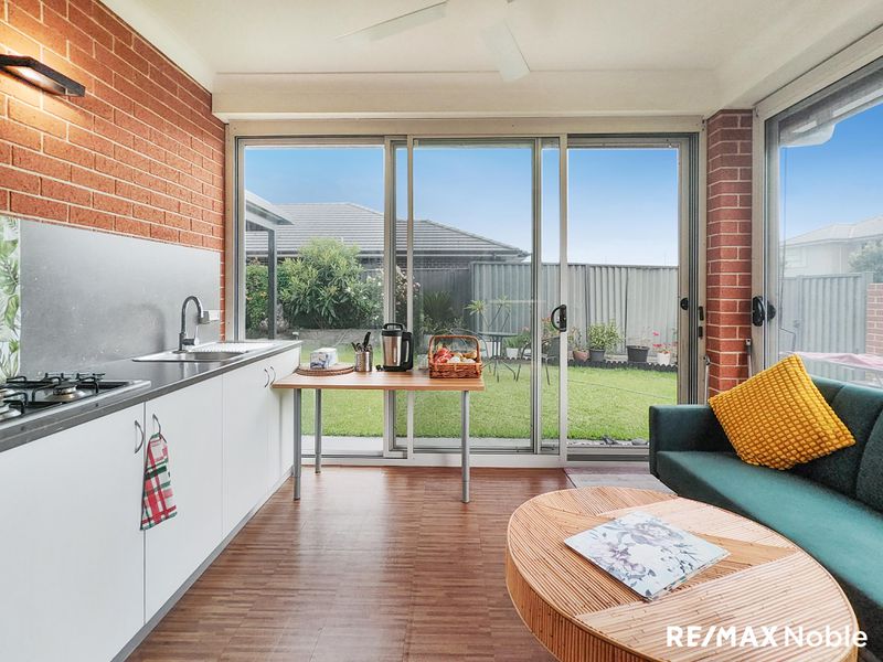 19 Loudon Parade, Marsden Park