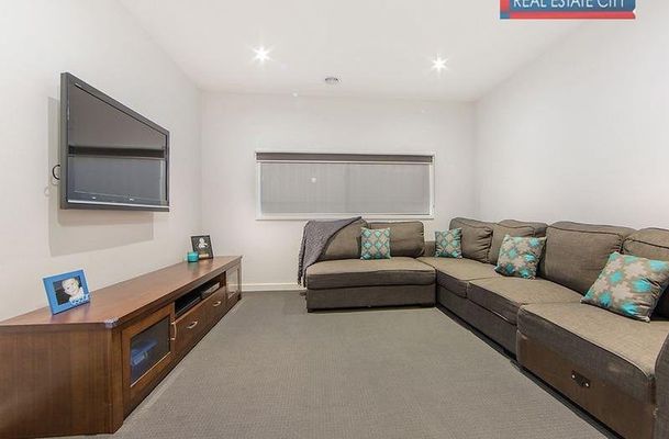 10 Torino Avenue, Greenvale