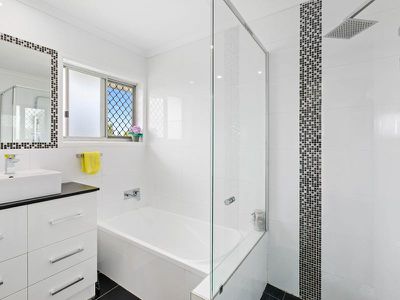 892 Underwood Road, Rochedale South