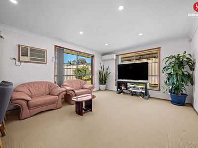 18 Coonabarabran Crescent, Hoxton Park