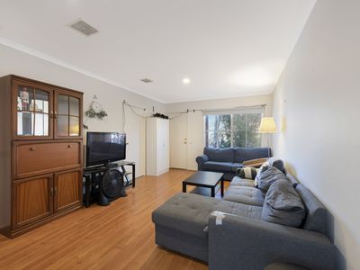 2 Kings Court, Oakleigh East