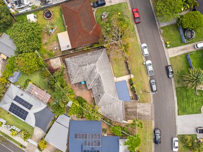 3 Poinciana Avenue, Mooloolaba