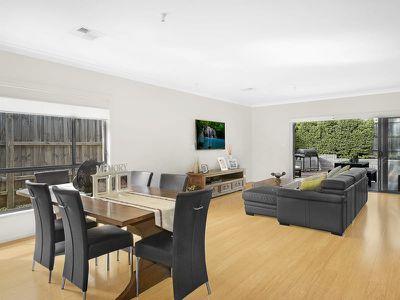 10 Jeffrey Street, Wilton