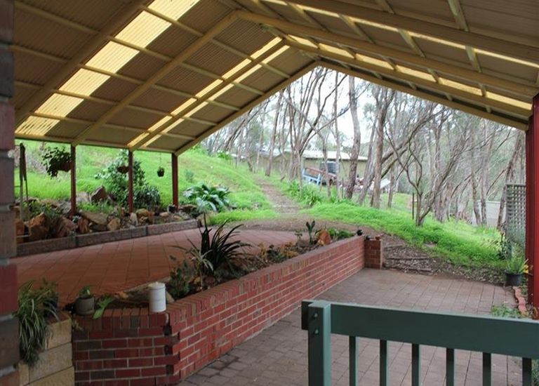 38 Gum Grove, Blackwood