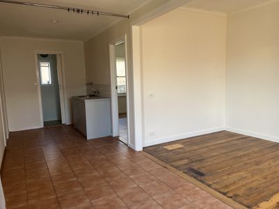 16A Carr Street, Belmont