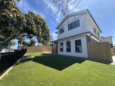 2 Settlement Road, Belmont