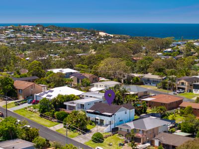 14 Sunset Avenue, Forster