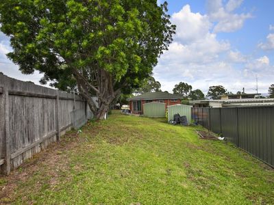 2 Eleanor Road, Oak Flats