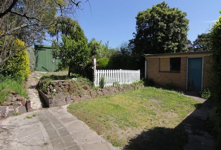 6 Pickford Street, Burwood East