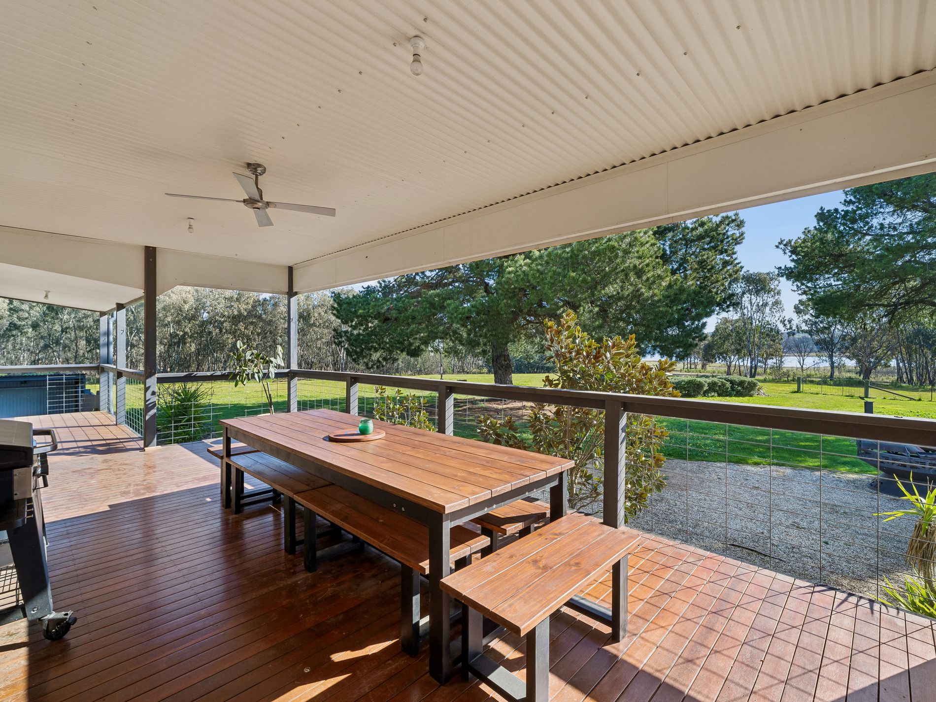 550 Howes Creek Road, Mansfield