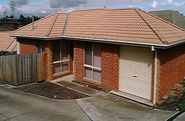 1 / 11 Bates Court, Jacana