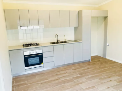 1A Jonah Street, Stanhope Gardens