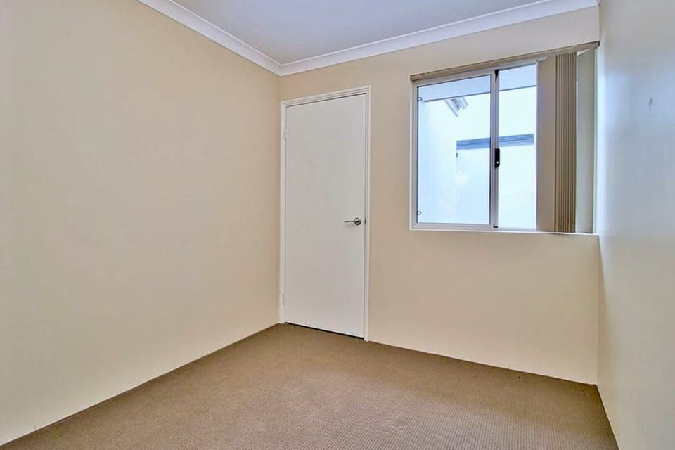 5 / 4 Vigo Cove, Baldivis