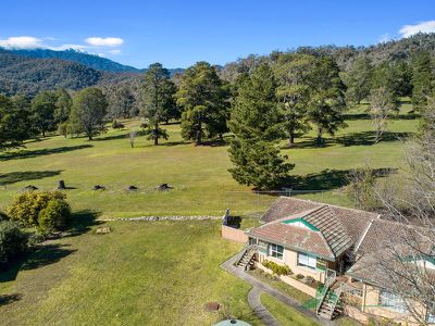 1 / 25 Fairway Avenue , Mount Beauty