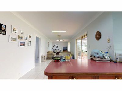 7 Lesley Place, Dubbo