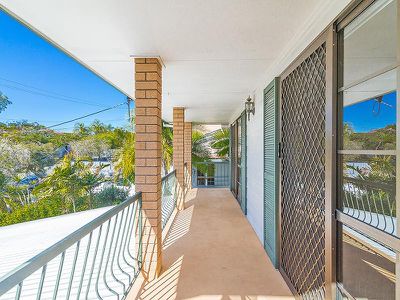 11 Green Way, Rochedale South