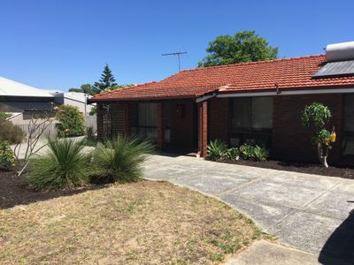 31a Birdwood Circus, Bicton