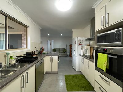 8 Eyre Court, Urraween