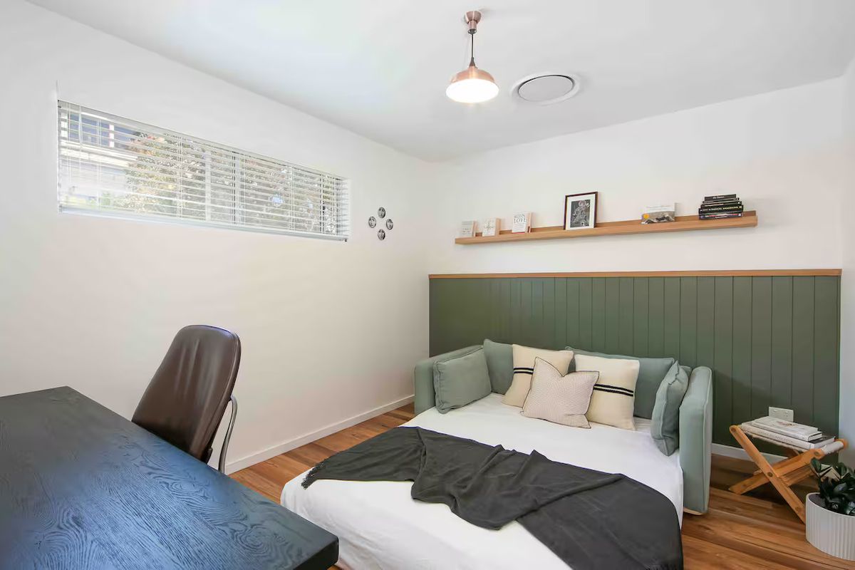 2 / 2 Bay Street, Angourie