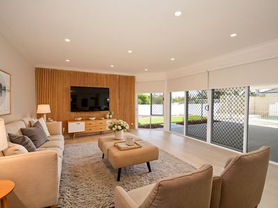 85 Sunview Road, Springfield