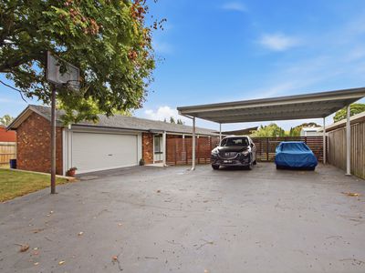 7 Ashley Court, Sale