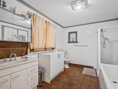 12 Milton Avenue, Clearview