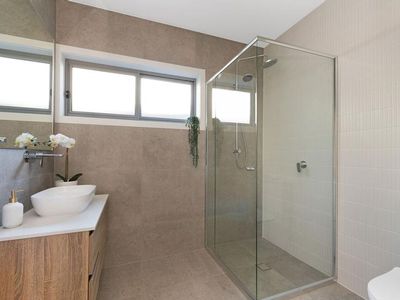 2 / 109 Eggleston Crescent, Chifley