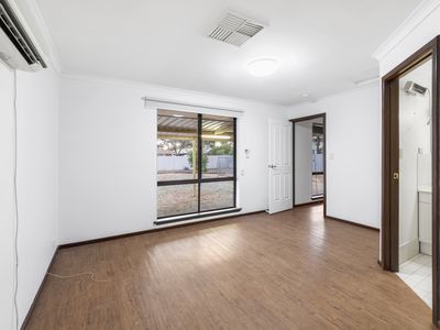 10 O'Connor Way, West Lamington