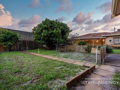 65 Iolanthe Street, Bassendean