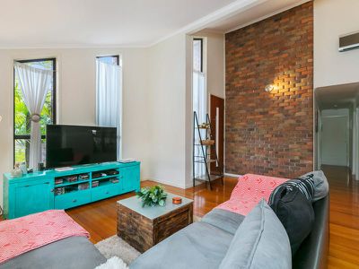 19 Bond Street, Rochedale South