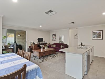 57 Mariposa Gardens, Success