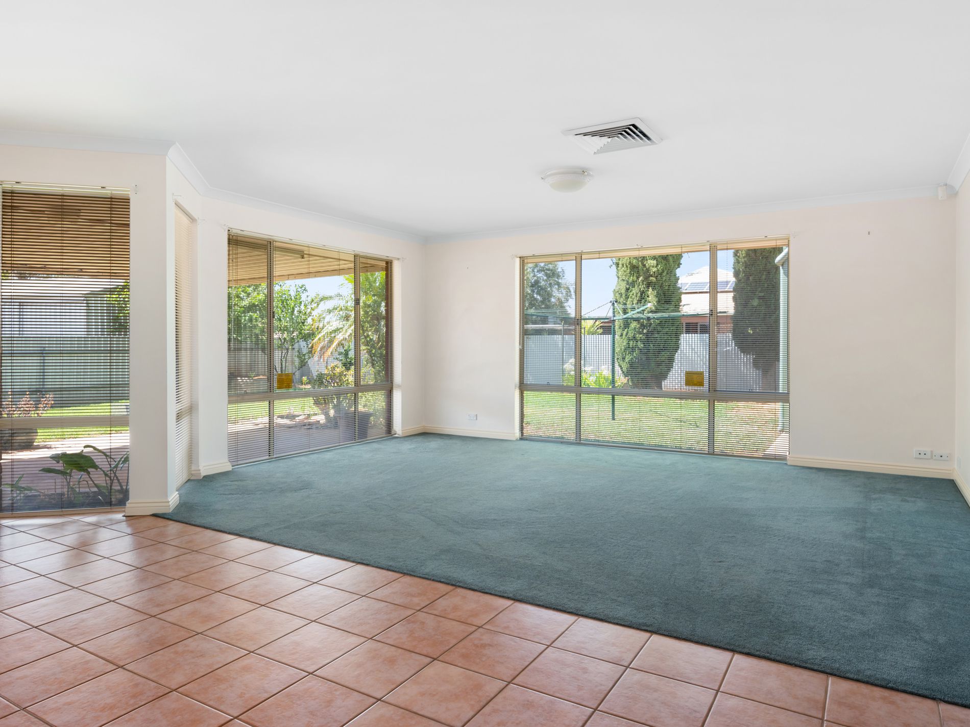 7 Holroyd Way, Boulder