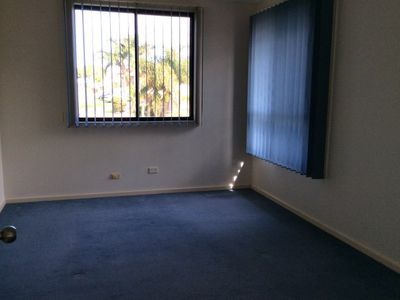 2 / 96 Glider Avenue, Blackbutt