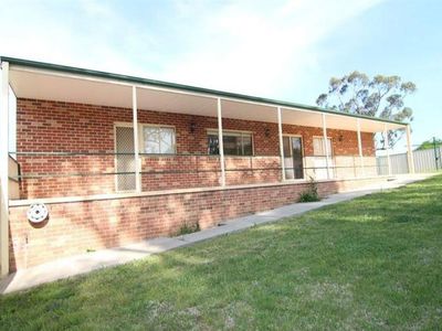 16 Ramsay Street, Lyndhurst