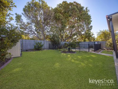 15 Greentree Circuit, Bushland Beach