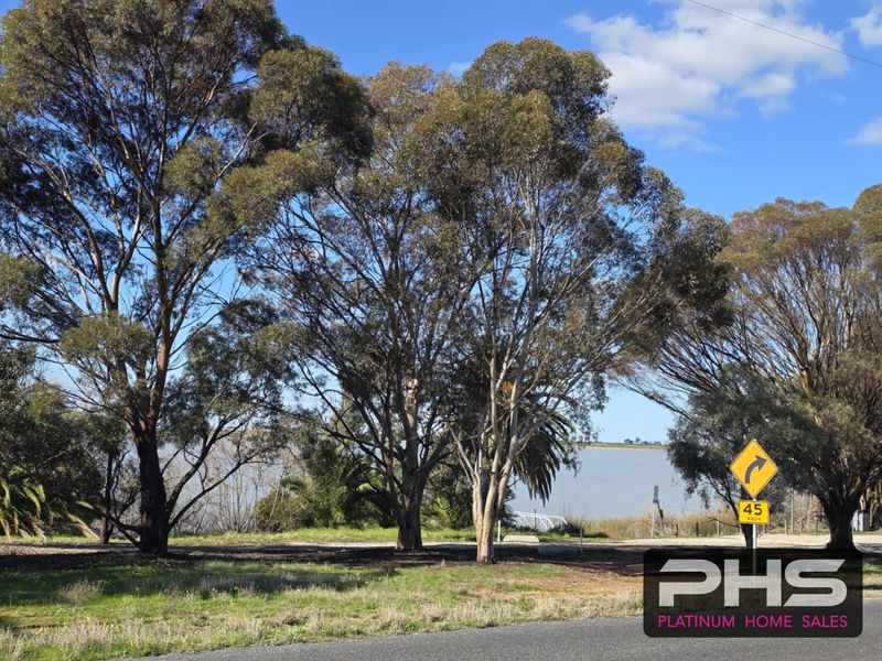 384 Gorton Drive, Mystic Park