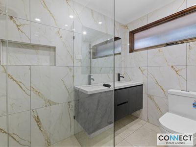 10 Hindmarsh Court, Cranbourne North