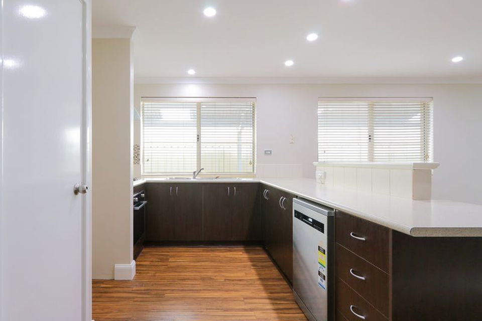 15 Yindana Boulevard, Lakelands