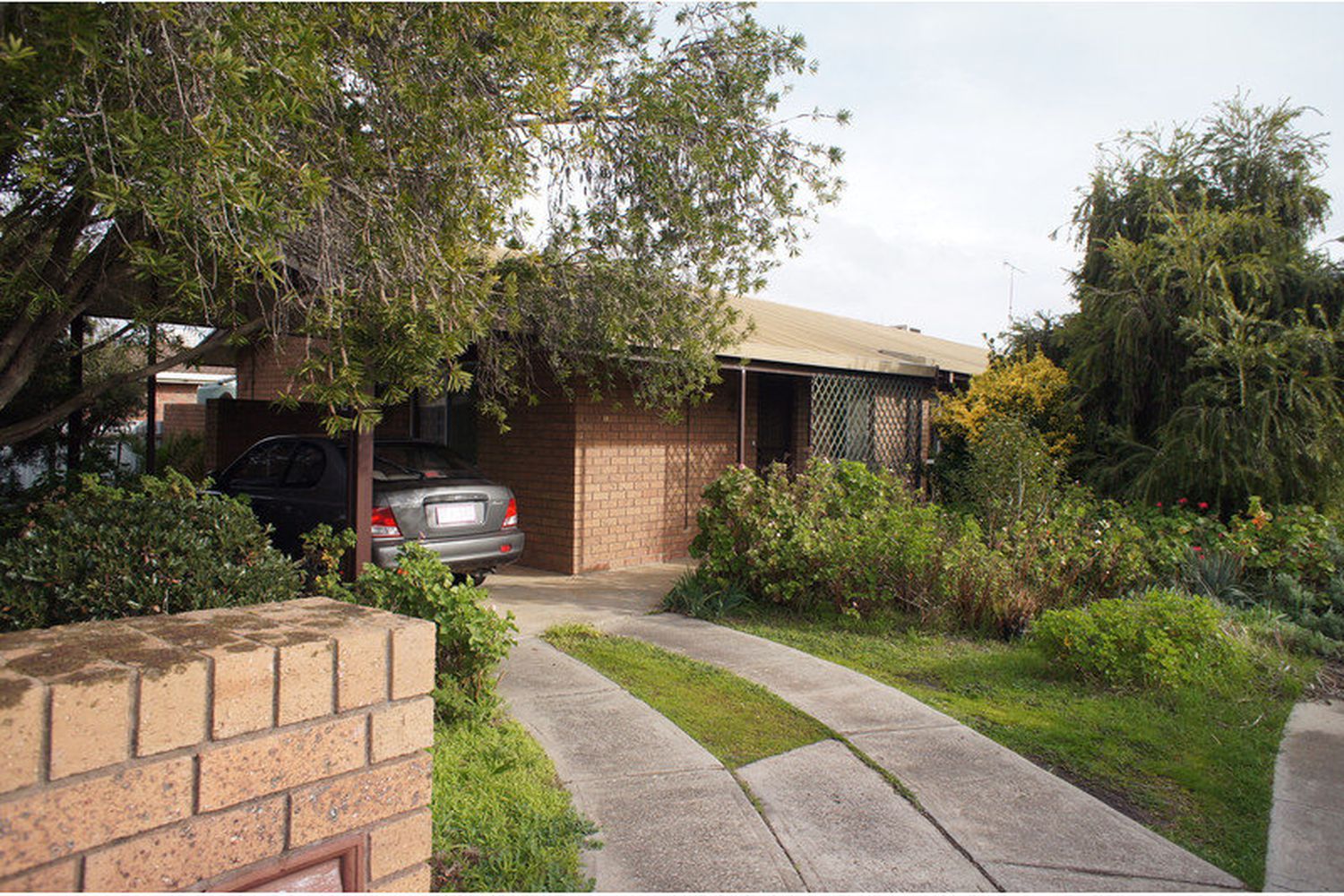1 / 8 Robinson Street, Horsham