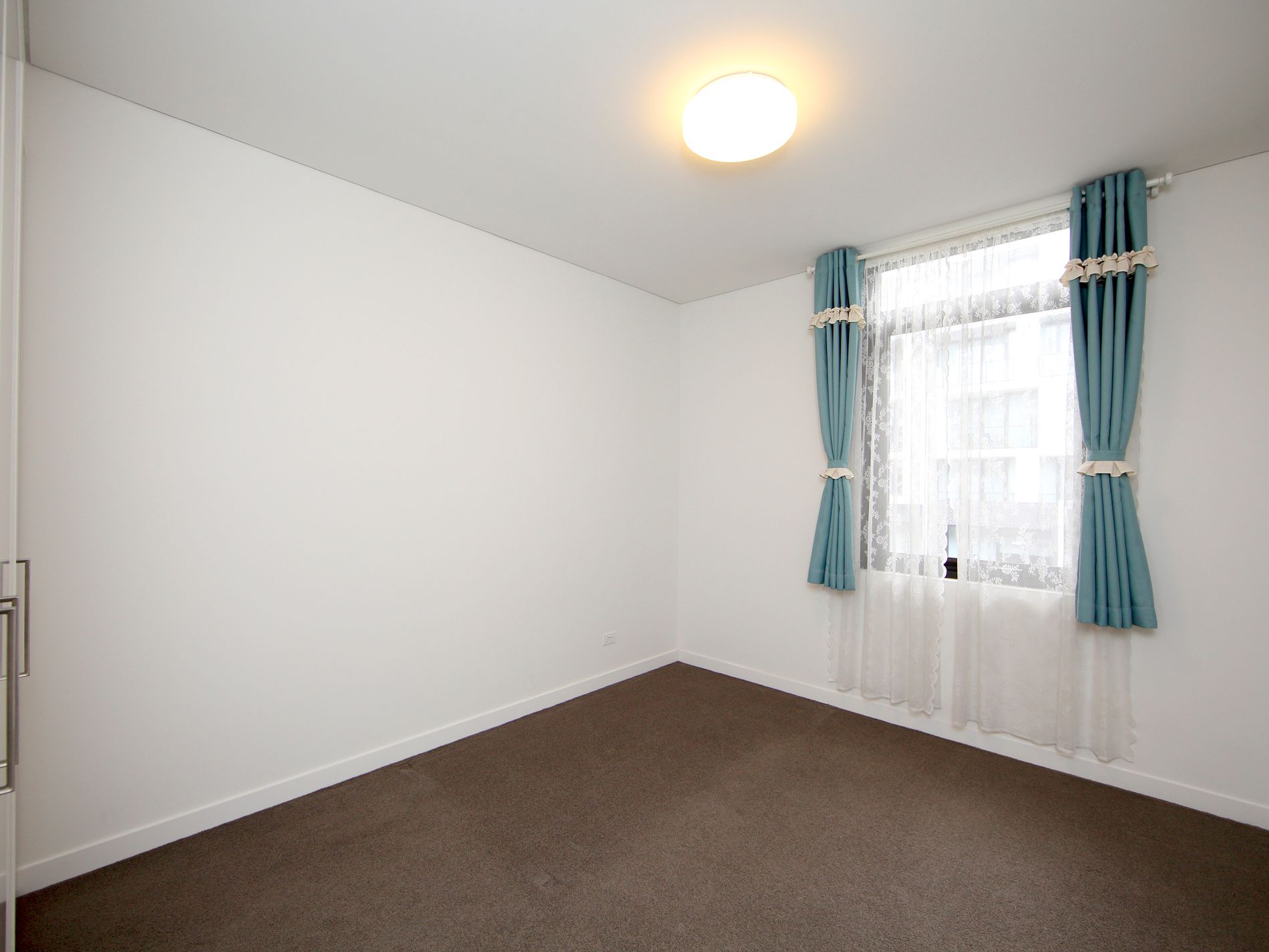 319 / 8 Grattan Close, Forest Lodge