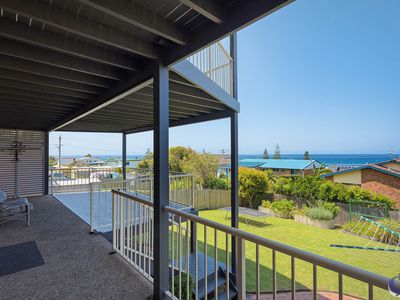 40 Sunset Boulevard, Kianga